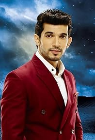 Primary photo for Arjun Bijlani