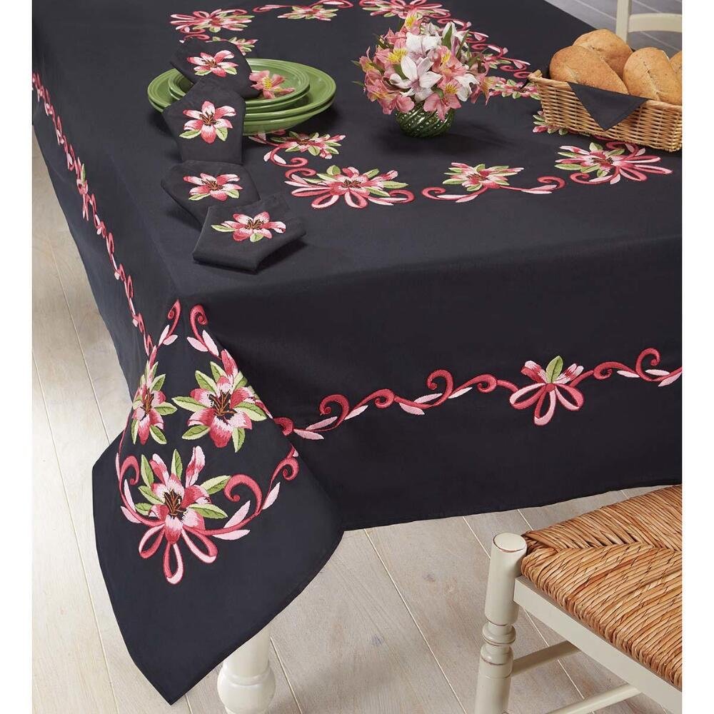 Embroidery stamped tablecloth