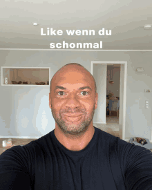 a man taking a selfie with the words like wenn du schonmal below him