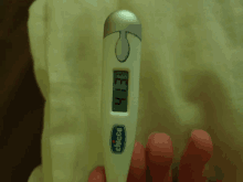 a chicco digital thermometer shows a temperature of 41.3 degrees celsius