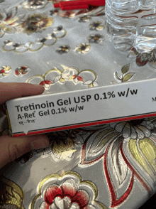 a box of tretinoin gel usp 0.1 % w / w