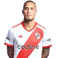 a man wearing a white and red jersey with the word codere on it