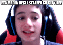 a young boy wearing headphones with the caption eta media degli staffer su citylife on the bottom