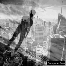 a black and white photo of a city with the words campuran foto on the bottom