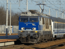 a blue train with the number ep09-006 on the front