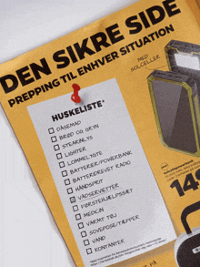 a list of items is pinned to a piece of paper that says den sikre side