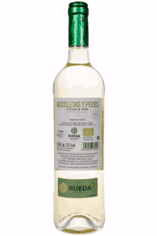 a bottle of bicicletas y peces wine with a green cap