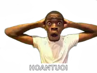 a man covering his ears with his hands and the word hoantuoi written below him