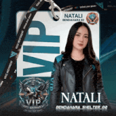 a woman is wearing a lanyard that says " natali " on it