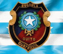 a escudo with the words escuela quito guayaquil