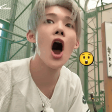 a person with a surprised face next to a smiley face that says k labels