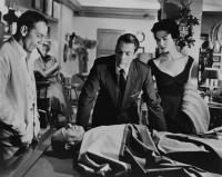 INVASION OF THE BODY SNATCHERS, from left: King donovan, Carolyn Jones (rear), Kevin McCarthy, Dana Wynter, 1956