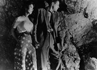 INVASION OF THE BODY SNATCHERS, from left: Dana Wynter, Kevin McCarthy, 1956