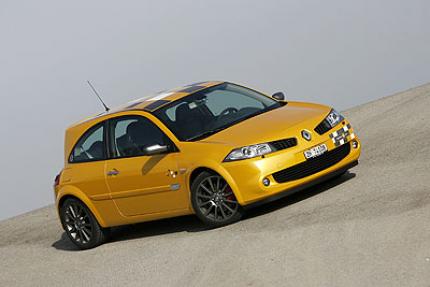 Renault Megane Sport F1-Team R26