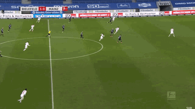a soccer game between mainz and bielefeld