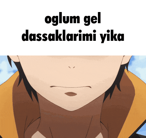 a close up of a person 's face with the words oglum gel dassaklarimi yika written above it