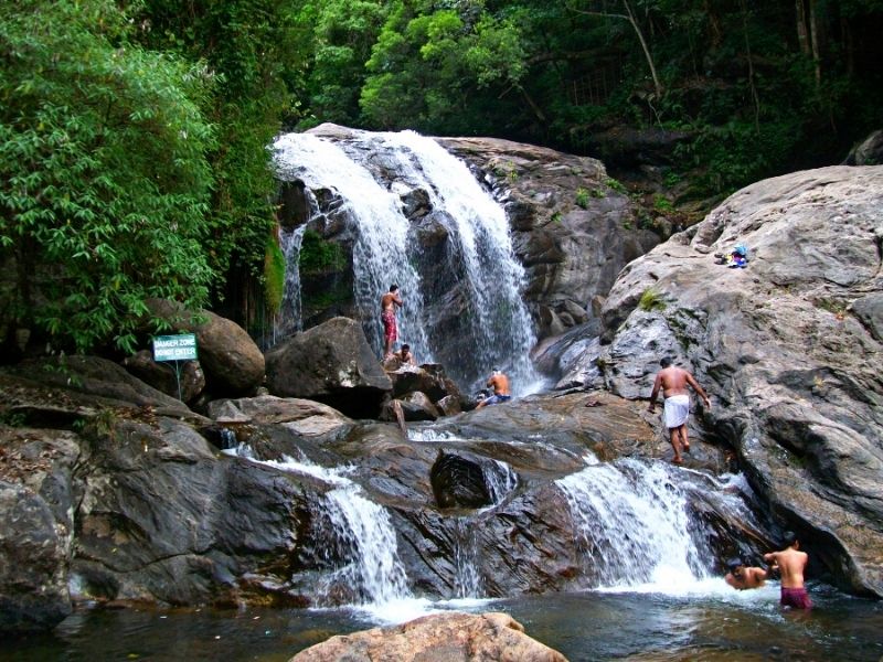 Lakkam Waterfalls