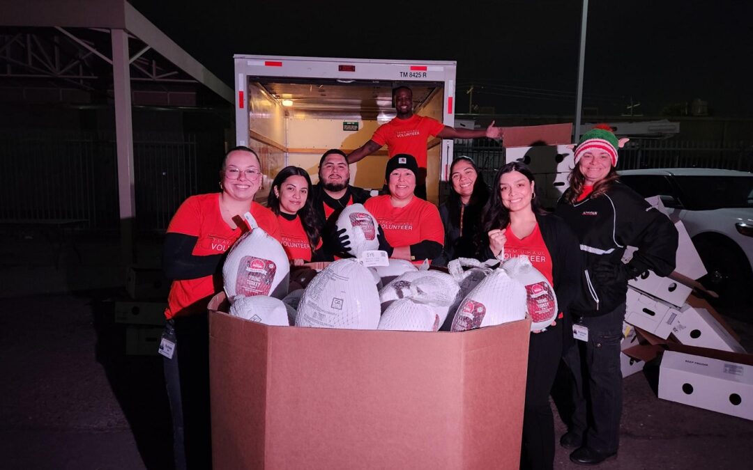 A U-Haul Thanksgiving: Team Members Donate 840 Turkeys to Charity Partners