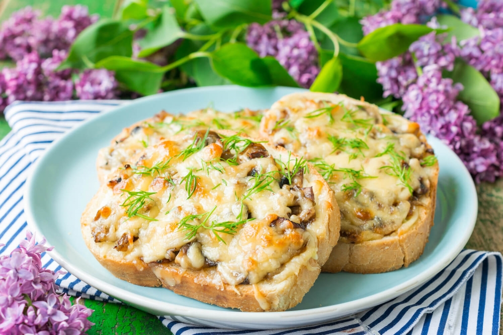 Mushroom Sandwiches