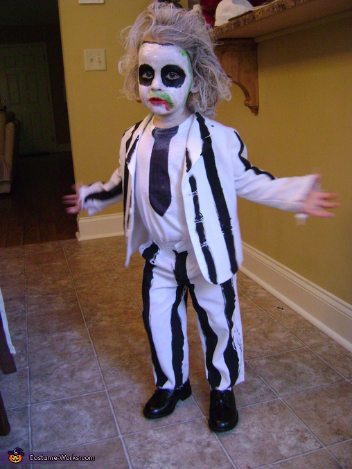 troleibuz Jane Austen Avertizare beetlejuice costume ideas cartuş ...