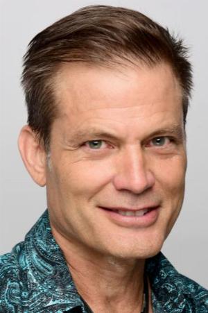 Casper Van Dien