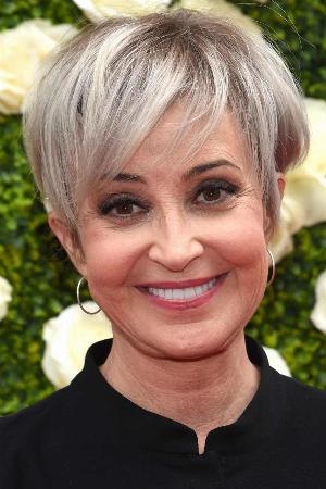 Annie Potts