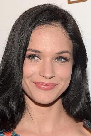 Alexis Knapp