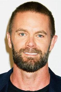 Garret Dillahunt