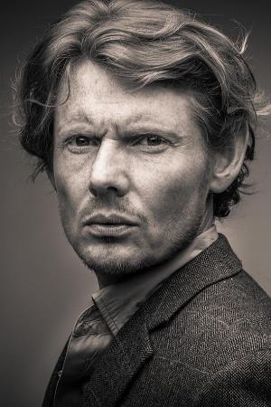 Julian Rhind-Tutt