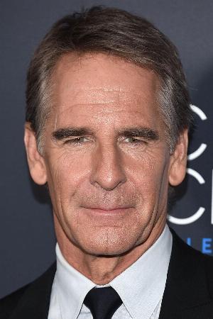 Scott Bakula