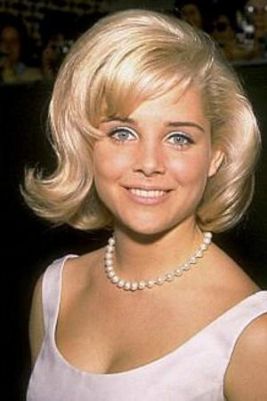 Sue Lyon