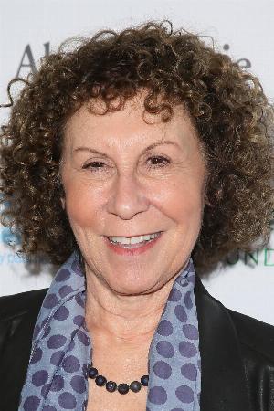 Rhea Perlman