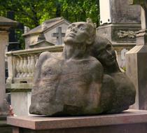 Cemetery PowÄzki Statues