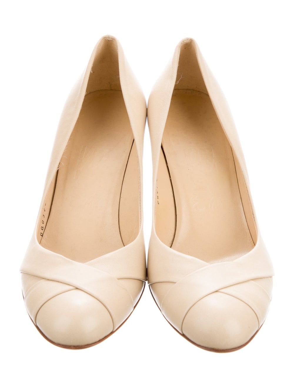 Salvatore Ferragamo Leather Pumps Neutrals Round-… - image 3