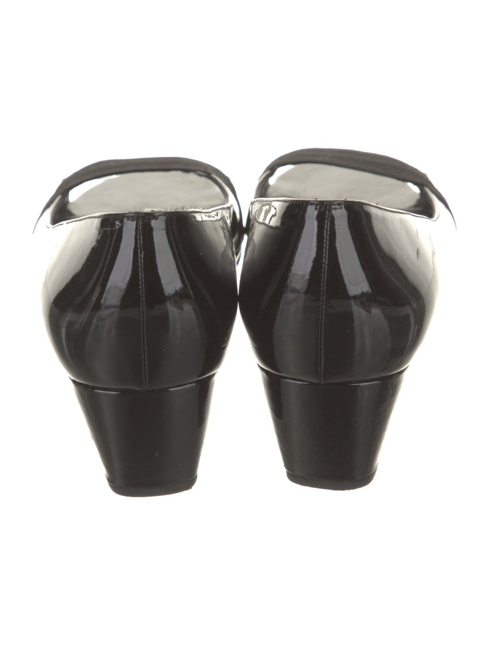 Stuart Weitzman Patent Leather Pumps Black Round-… - image 4