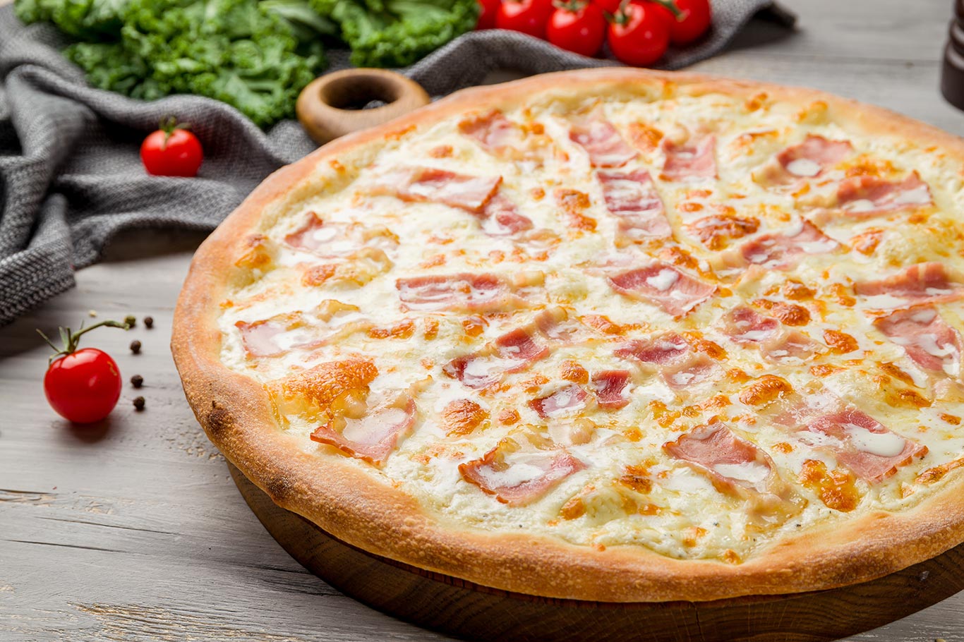 Pizza carbonara, la receta auténtica para hacer esta tradicional pizza  italiana