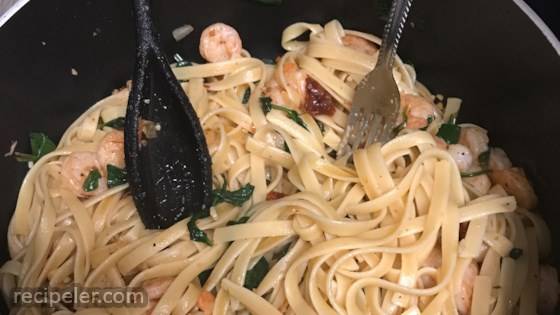 Garlic Shrimp Pasta