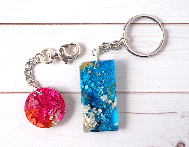 DIY Alcohol Ink Resin Keychains