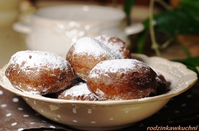 błyskawiczne pączki serowe_pączki na serku homogenizowanym_dania na karnawał_słodkości na tłusty czwartek_ciasteczka serowe