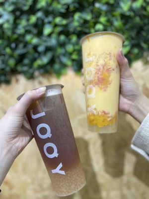 Photo of JOOY Tea Shoppe - New York, NY, US. Osmanthus Oolong (+ sago) | Mango Pomelo