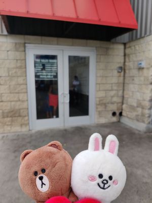 Photo of Costco Tire Center - Honolulu, HI, US. Entrance