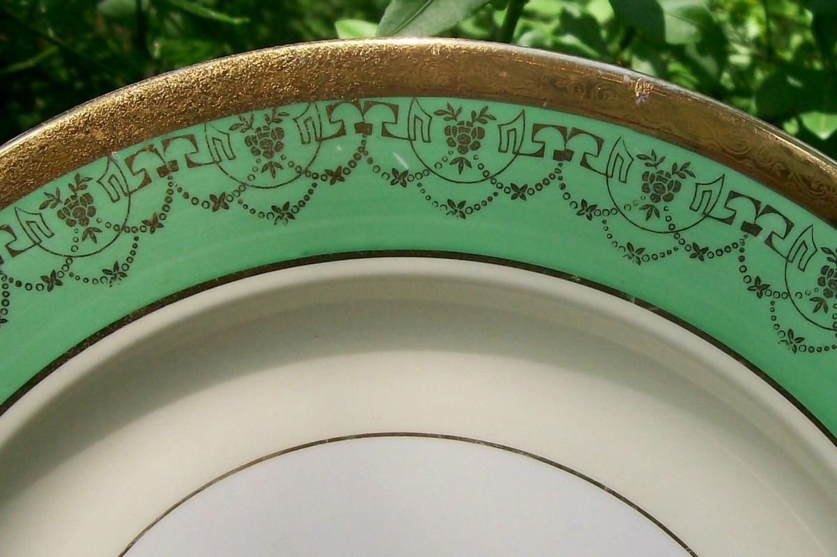 Vintage Le Mieux Gold Encrusted Plate Maidens/Women Center Medallion Green Band