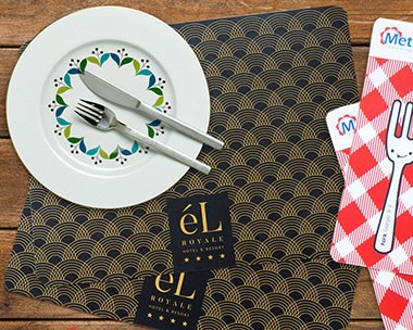 Produksi Tatakan Piring, Promosi Hotel , Restaurant, Buat Tatakan Bahan PVC, Buat Placemat, Produksi Placemat, Cetak Tatakan Piring, Sablon Plastik PVC, Cetak Placemat, Produksi Placemat, Alas Piring, Produksi Placemat Jakarta