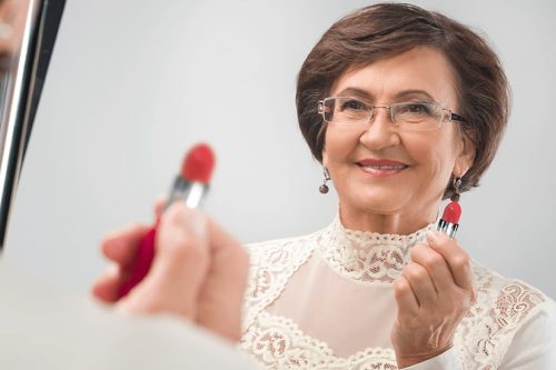 30 Effective Makeup Hacks for Women over 50 [2024 Update]