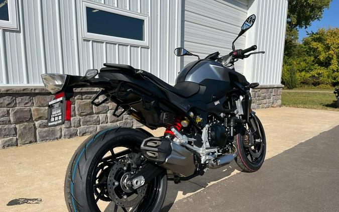 2022 BMW F 900 R Blue Stone Metallic