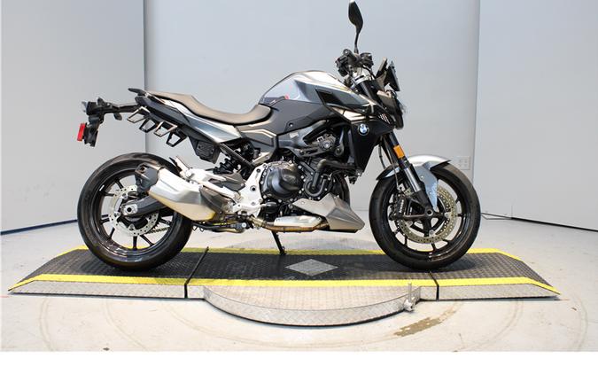 2023 BMW F900R