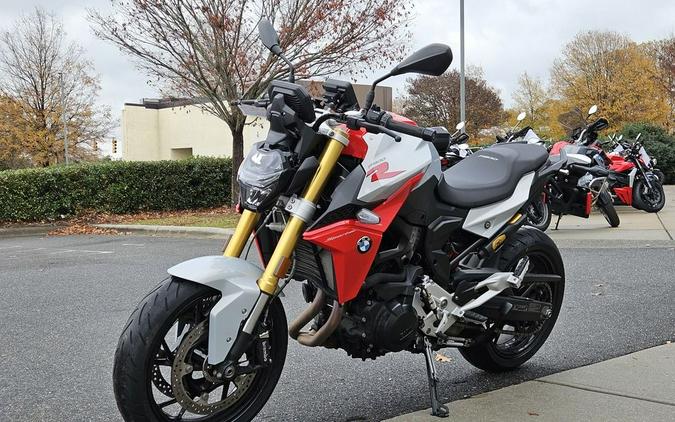 2021 BMW F 900 R Hockenheim Silver Metallic / Racing Red