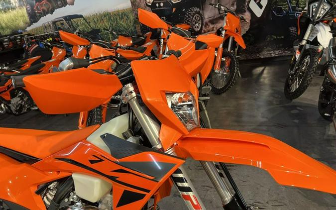 2025 KTM XC 250 W