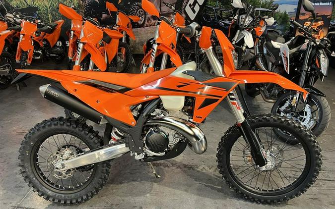 2025 KTM XC 250 W