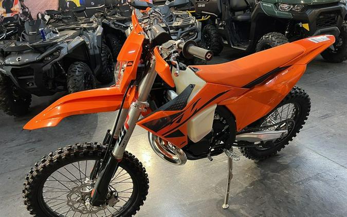 2025 KTM XC 250 W